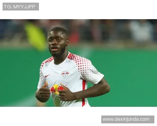 意甲激战本菲卡绝杀曼联全场沸腾转会动态引发关注